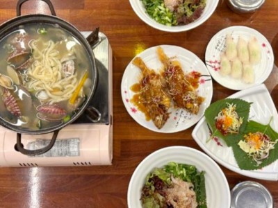 점심특선 회덮밥세트